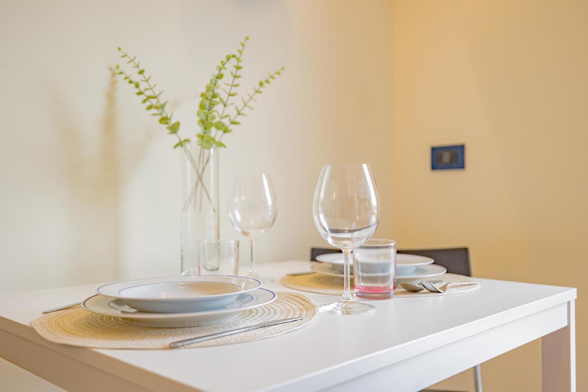 Porta Vittoria - Linate Urban Stay - 10 Minuti Aeroporto Self-Check-In Milano Esterno foto